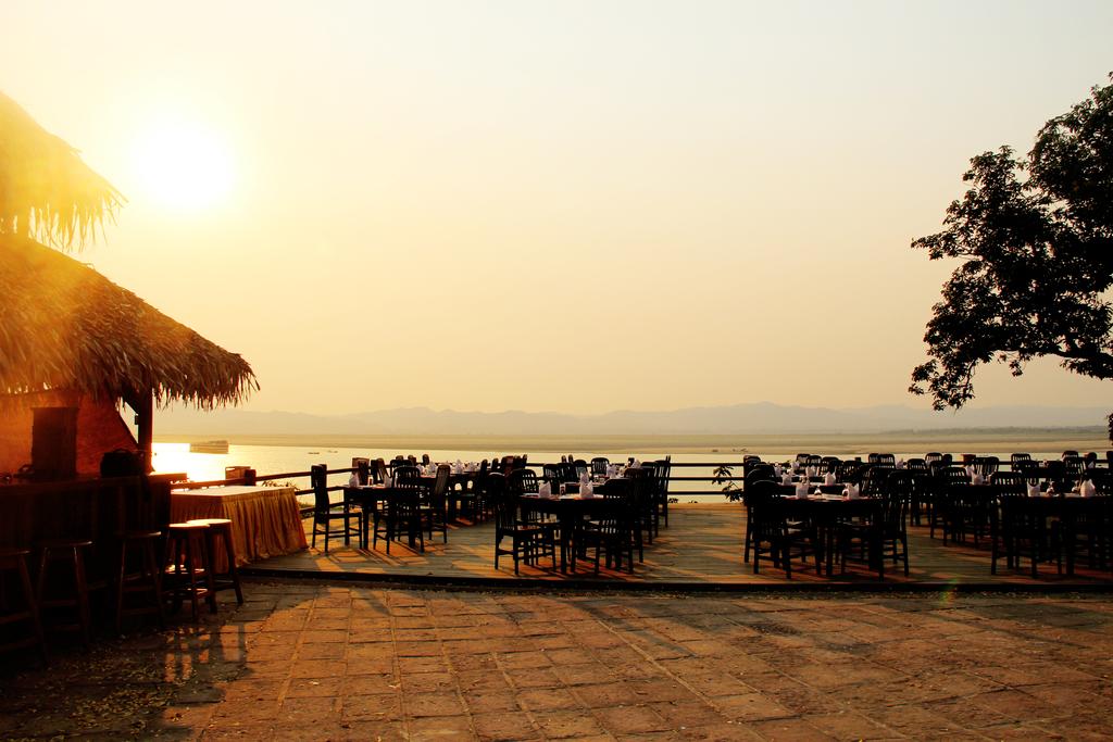 Bagan Hotel River View