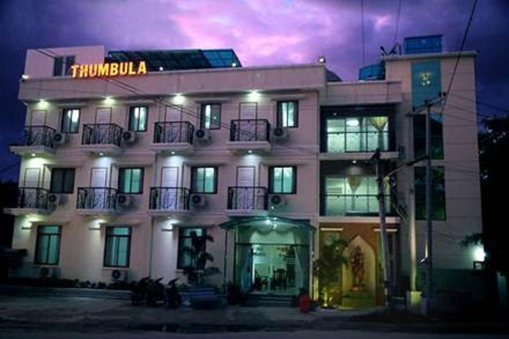 Thumbula Hotel