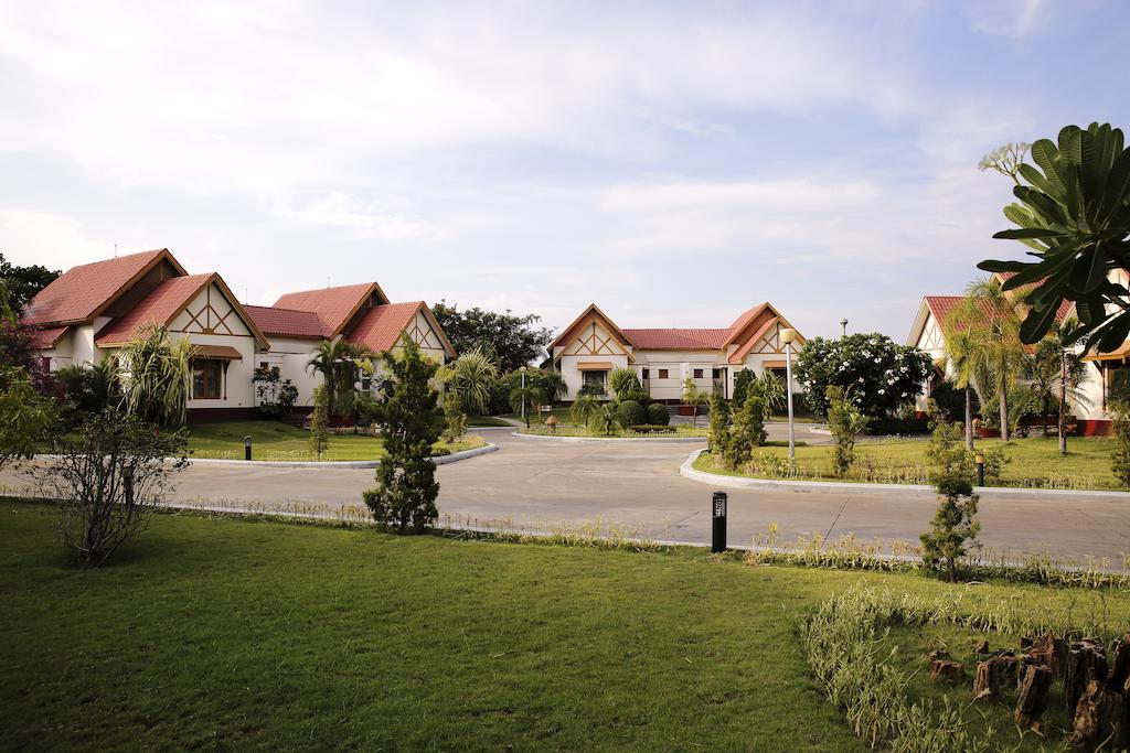 Myat Taw Win Hotel