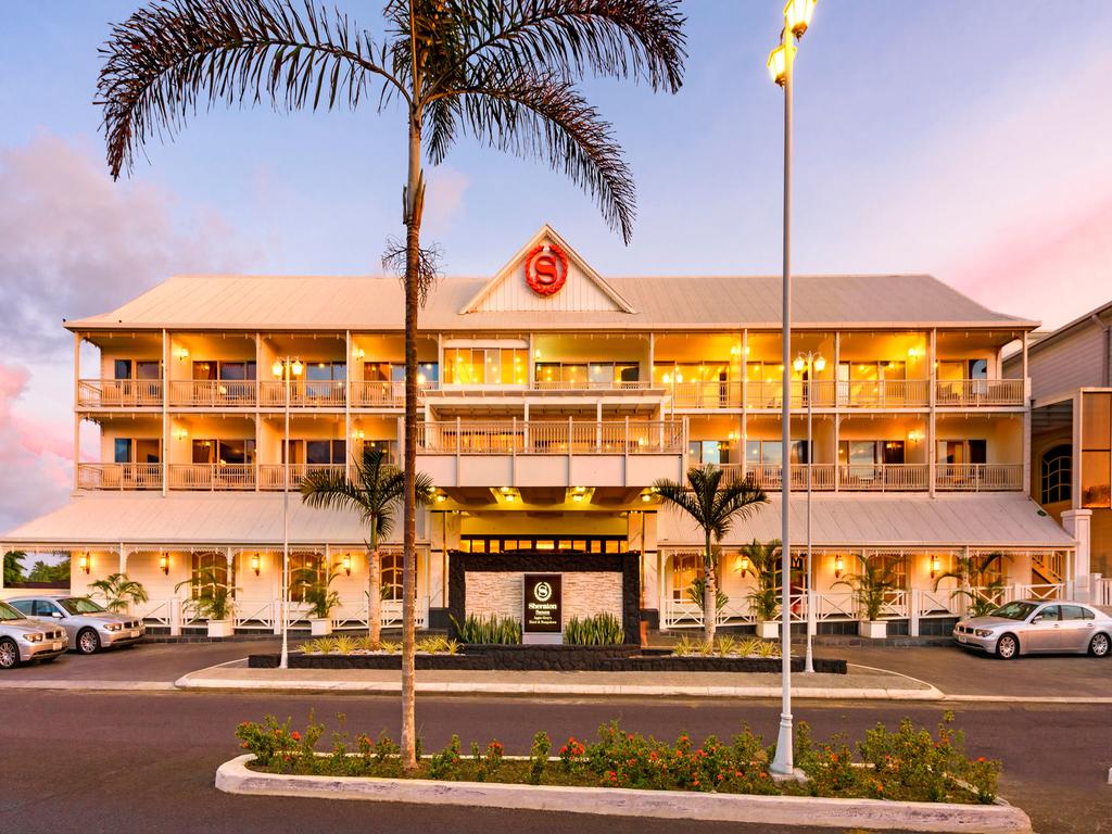 Sheraton Samoa Aggie Greys Hotel and Bungalows