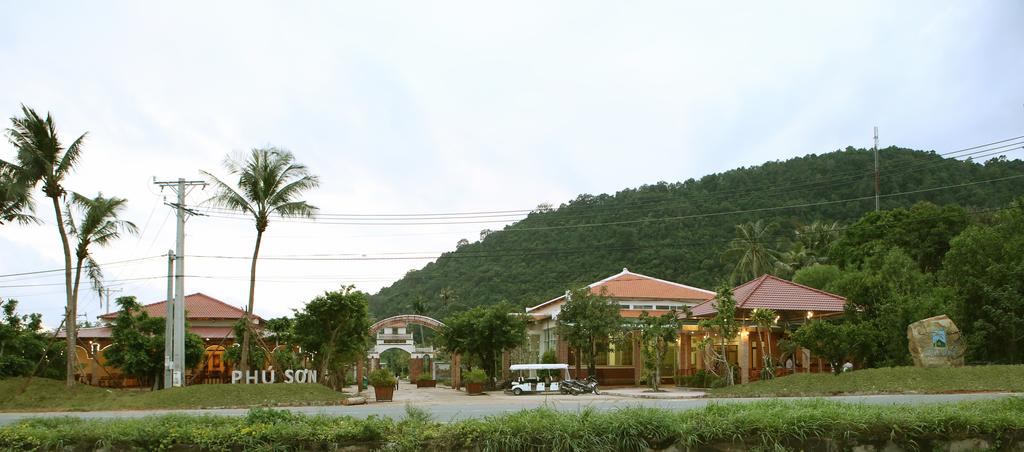 Phu Son Village Resort