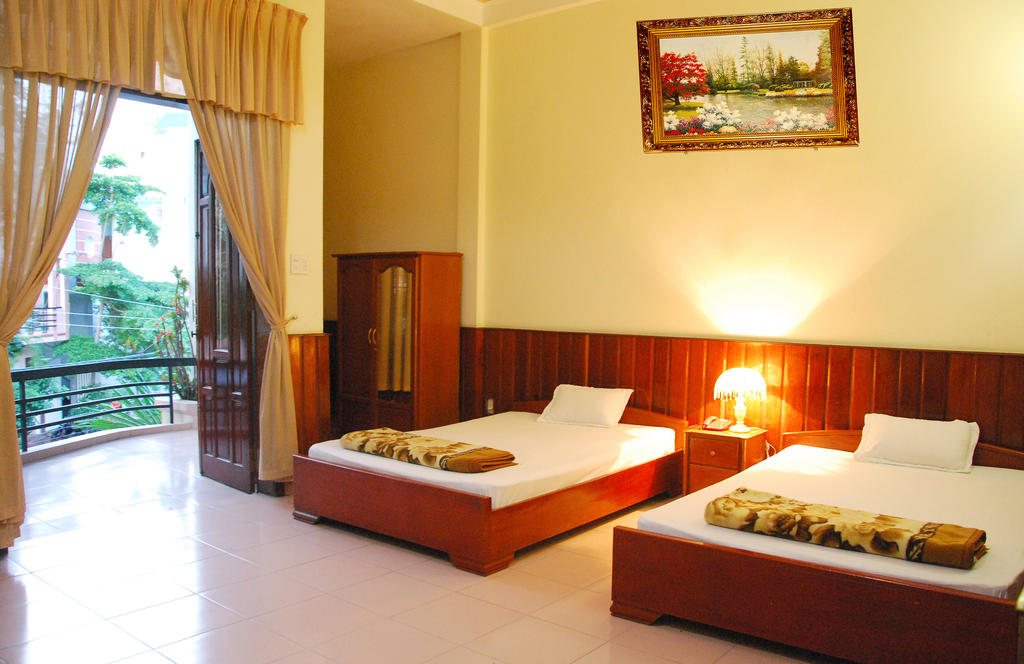 Hai Huong Hotel